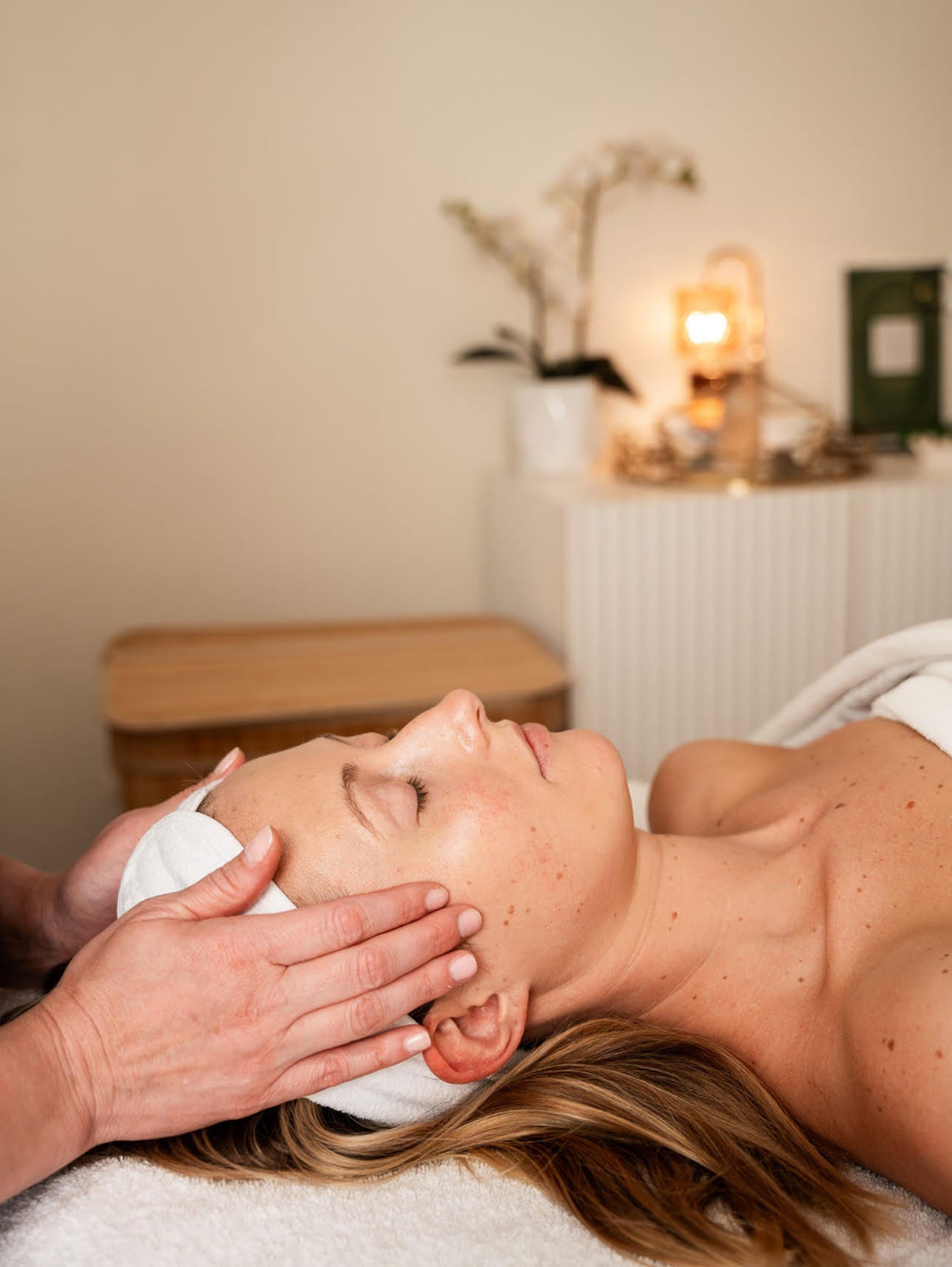 Manual Lymphatic Drainage Facial